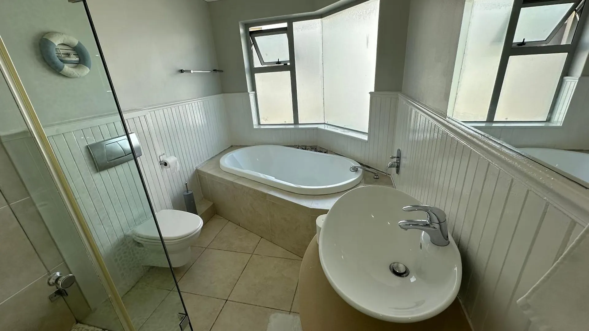 Oceansnest Guest House Bloubergstrand