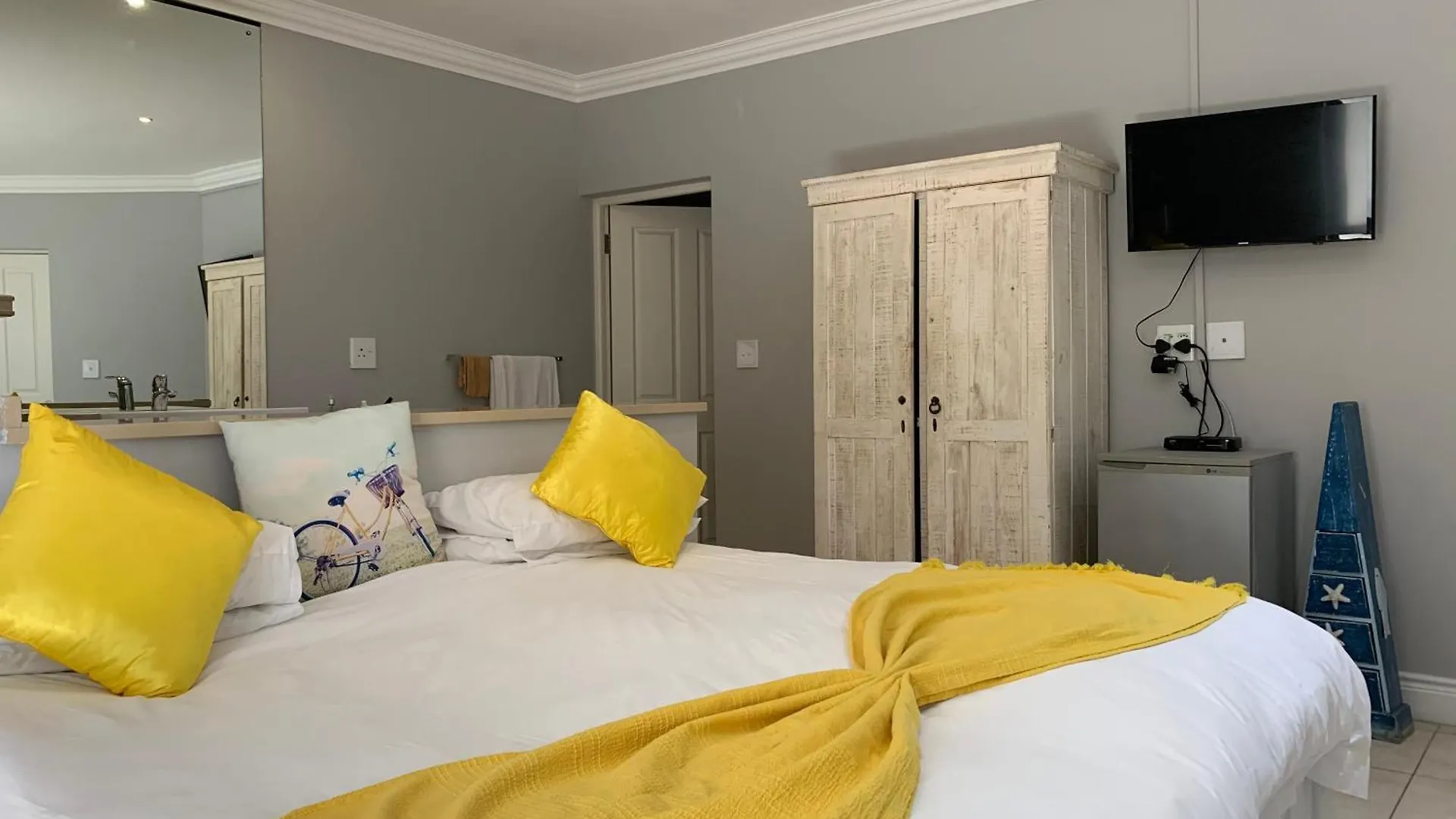 Oceansnest Guest House Bloubergstrand Güney Afrika