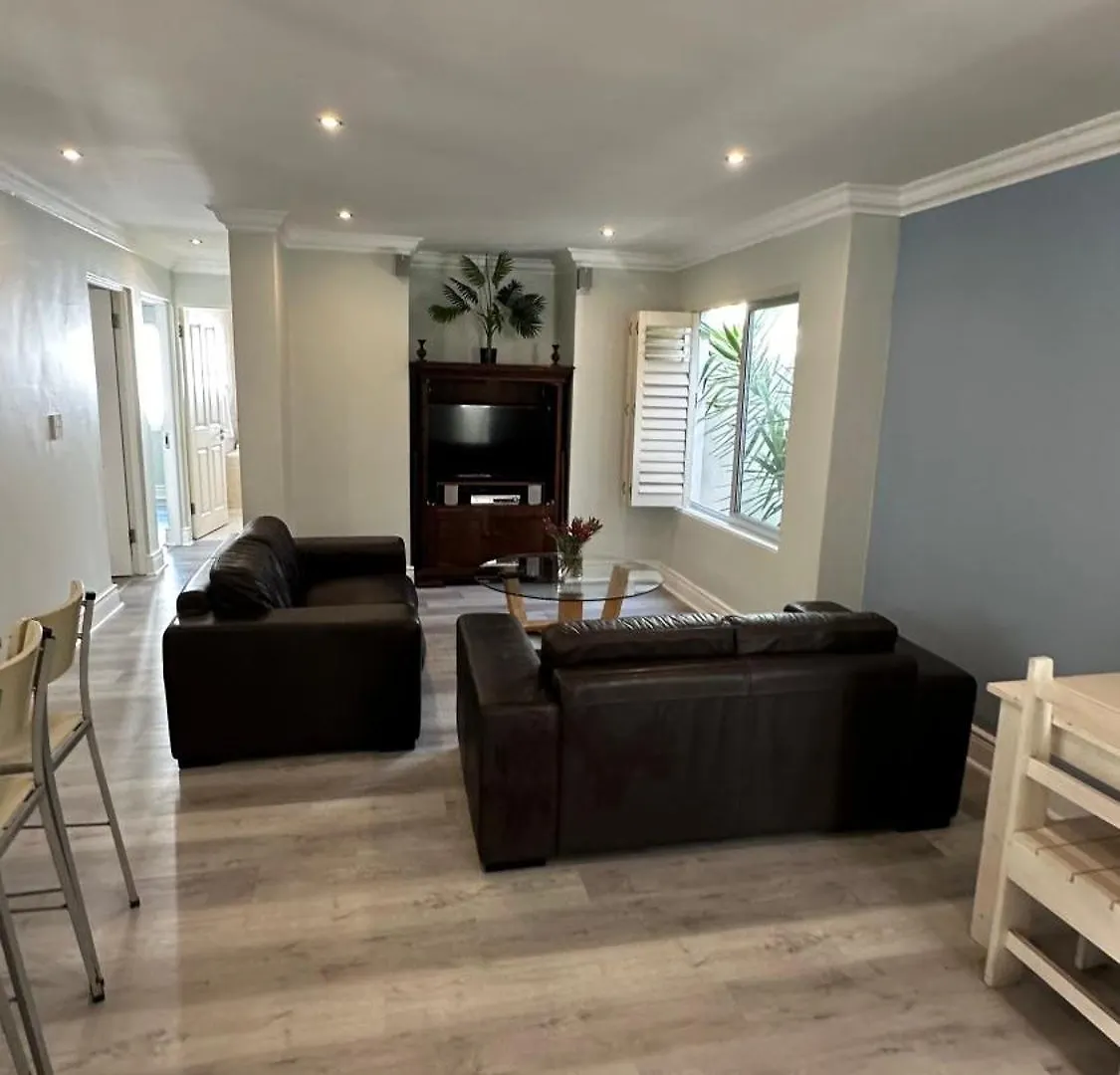 Oceansnest Guest House Bloubergstrand 0*,